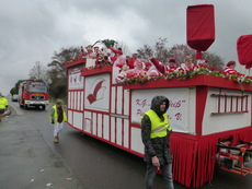 39-kg-rot-weiss-pier-dreigestirn2